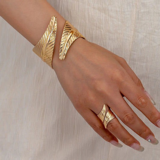 Pulseira  abertura e Anel Conjunto de Jóias